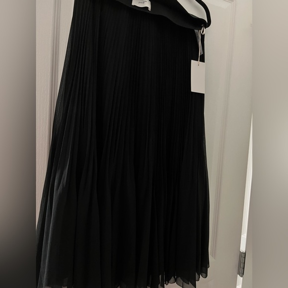 Aritzia Twirl Midi Skirt - Picture 3 of 5